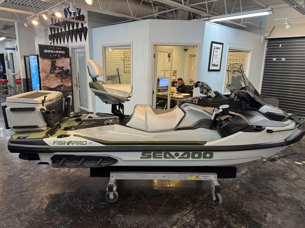 On the water with the Fishpro Apex